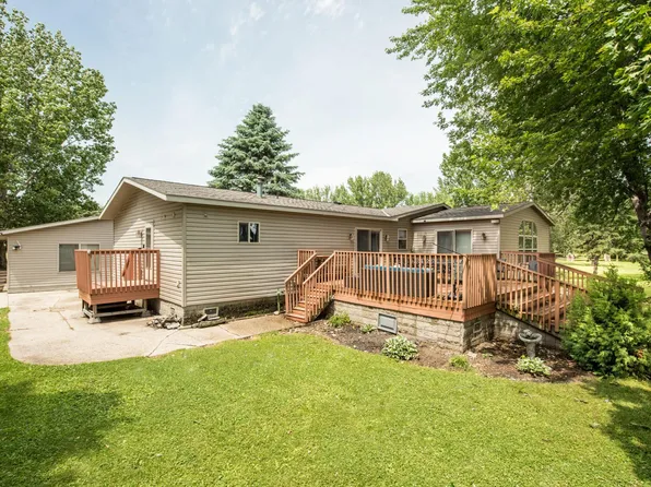 1009 County Road 10 NE, Osakis, MN 56360