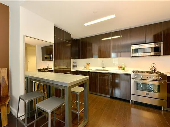 113 Nassau Street image 5 of 26