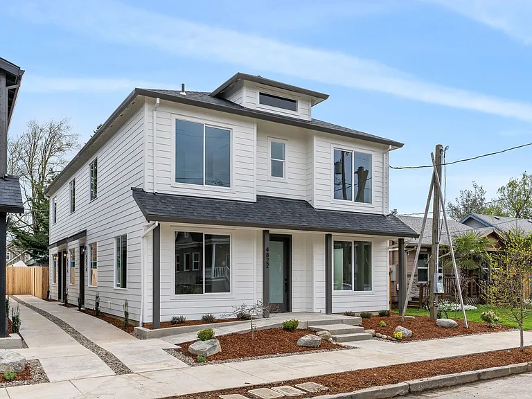 1 Month Free Rent! Brand New 2bd/1.5bath Townhome Mt. Scott-Arleta Gem! — Photo 10