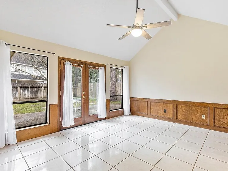 3339 Three Pines Dr — Photo 10