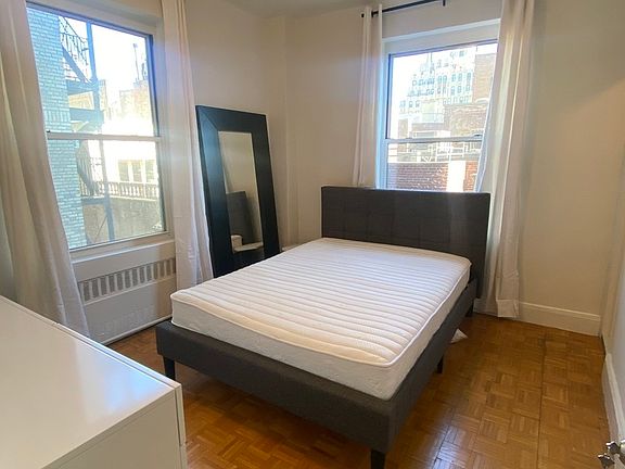 4th image of 952 5th Ave APT 6A