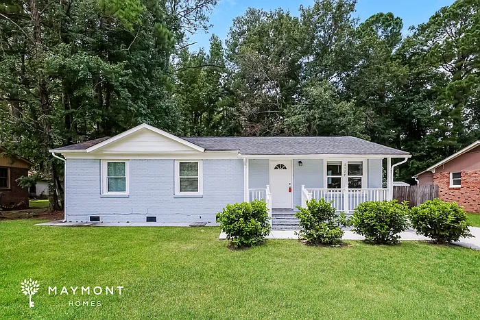 3 bed, 2.0 bath, 1075 sqft, $1,895 — Photo 1