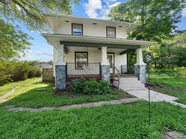 2041 N Link Rd, Salina, KS 67401