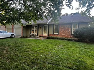 6624 Haskins St, Shawnee, KS 66216