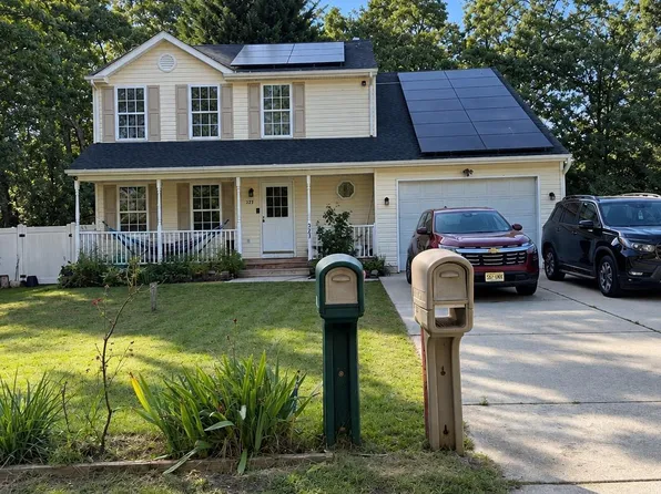 323 Spruce Ave, Galloway, NJ 08205