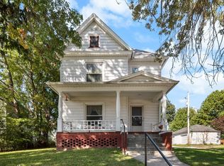 306 E 2nd St, Kewanee, IL 61443