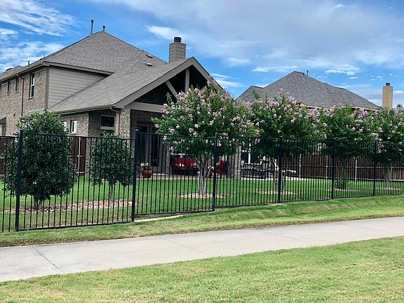 4th image of 991 Sagebrush Dr