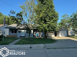 519 N 12th St, Centerville, IA 52544
