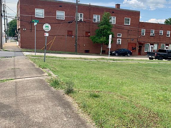 4th image of 2100 E Center St