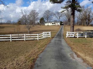 27125 County Road 460, Trinity, AL 35673