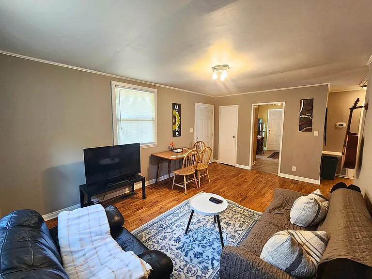 213 Red Oak Ave — Photo 17