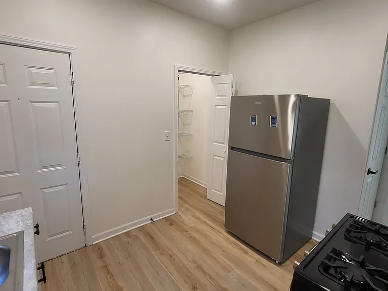 2141 Bellefontaine St — Photo 11