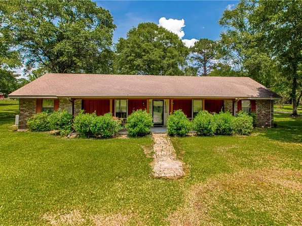 901 Clayton Rd, Bogalusa, LA 70427
