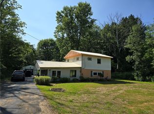 8835 Gaskin Rd, Clay, NY 13041