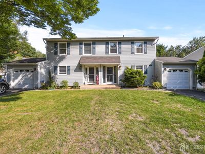 31 Buttonwood Dr, East Brunswick, NJ, 08816