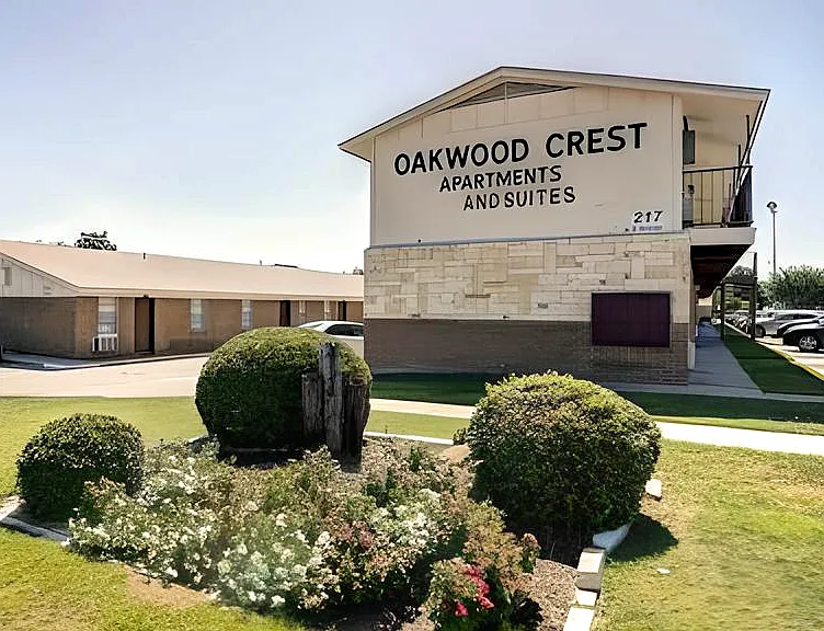 Oakwood Crest Furnished (Optional) Apartments — Photo 7