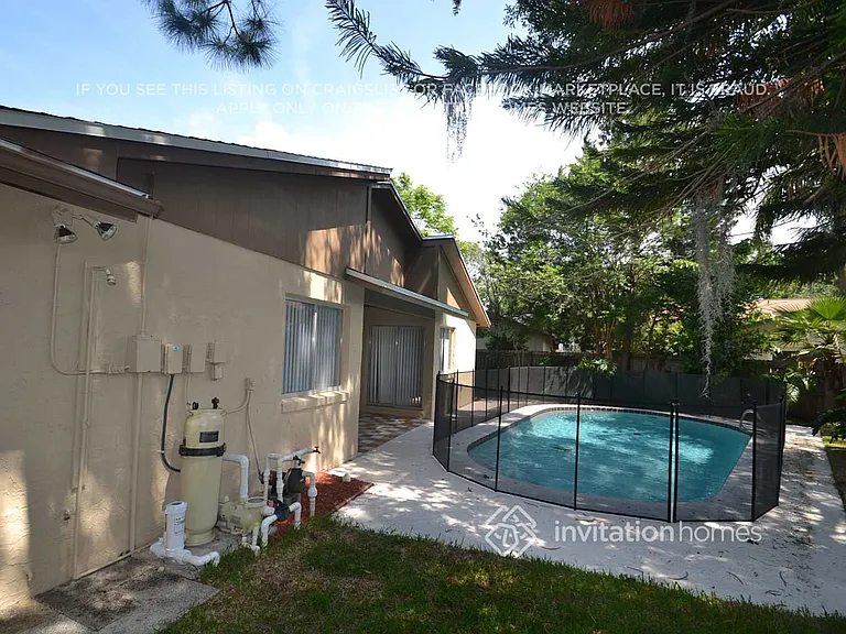 414 Sonesta Ct — Photo 8
