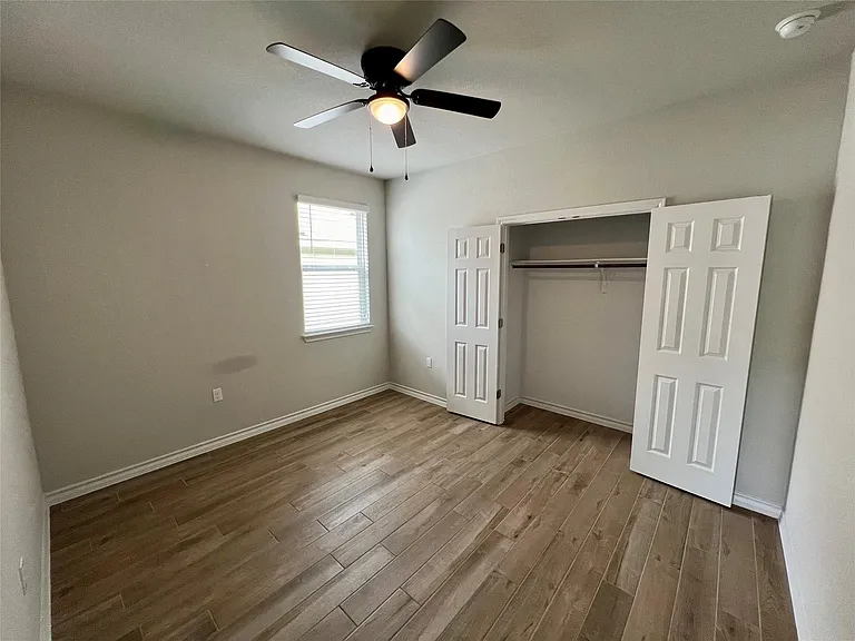 11908 Saddle Rock Dr — Photo 20