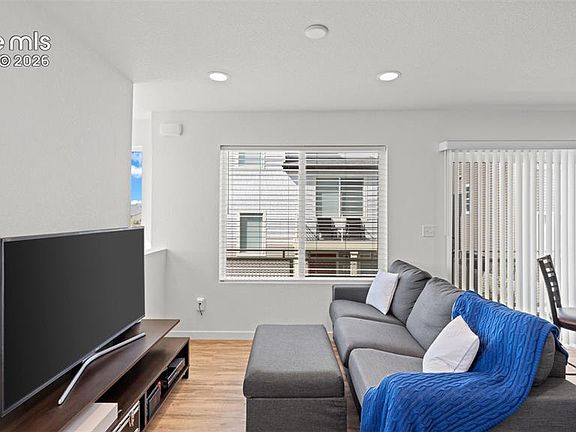 4th image of 5756 Thurless Ln