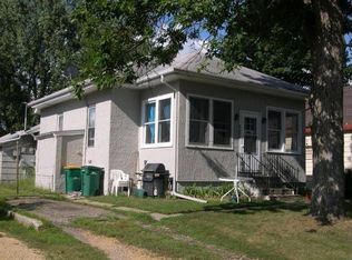 320 Wabasha St #A, Saint Peter, MN 56082