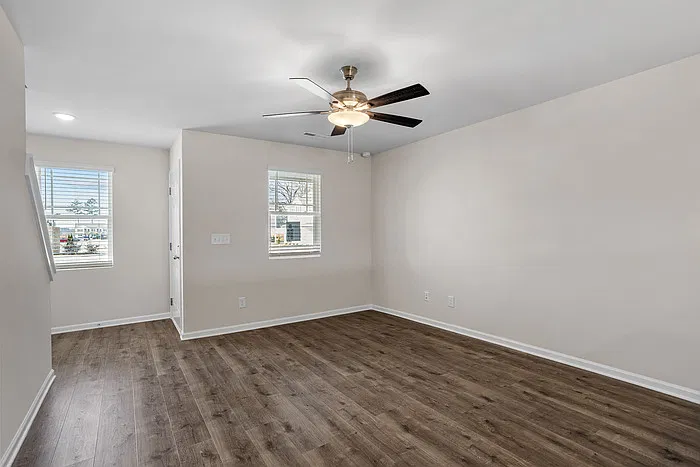 1006 Peony Ln — Photo 6