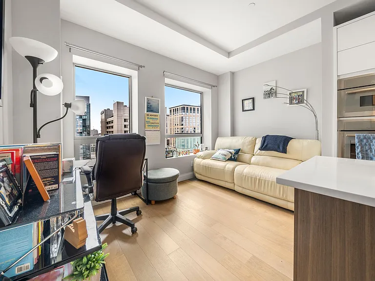 100 Shawmut Ave #811 — Photo 24