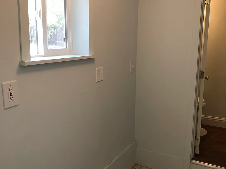 352 Clark Way — Photo 15