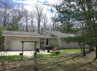 22281 Almy Rd, Howard City, MI 49329