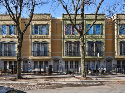 516 N Peoria St, Chicago, IL, 60642