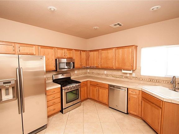 2nd image of 3568 Saint Nazaire Ave #0