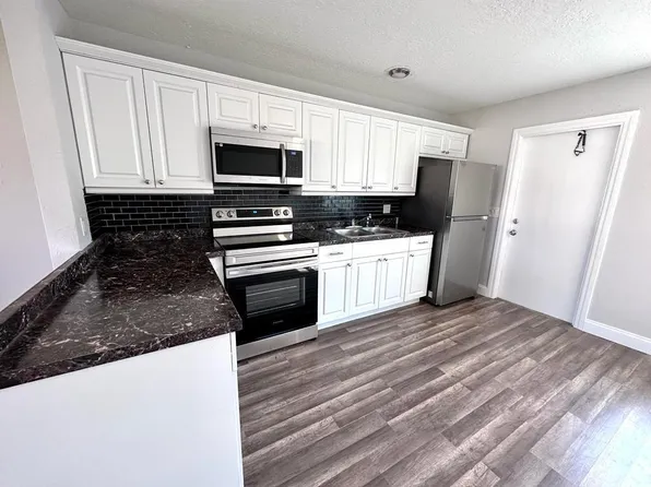 860 Center St #3, Jupiter, FL 33458