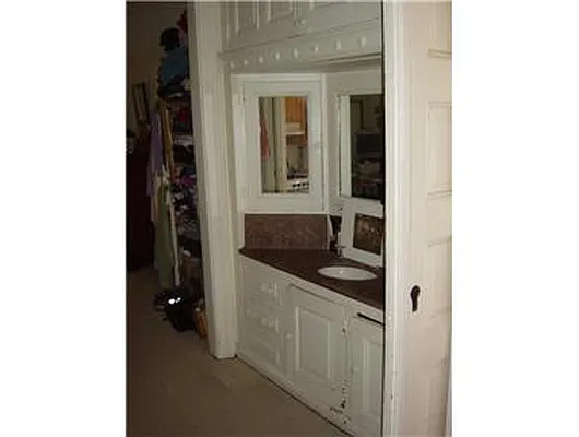 Rented by Douglas Elliman | media 19