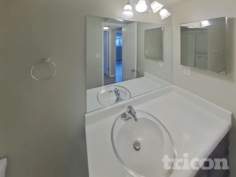 5518 Wilkerson Pass Dr — Photo 15