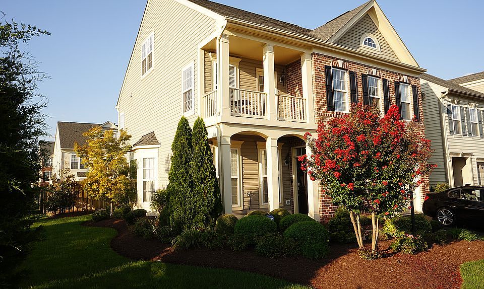 1st image of 9314 Warren Falls Ln