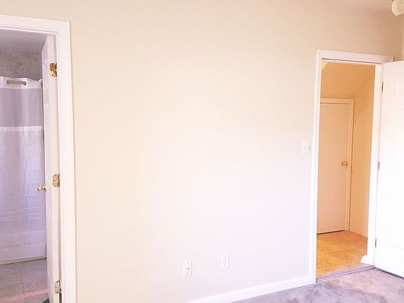 4th image of 610 Schwerin St