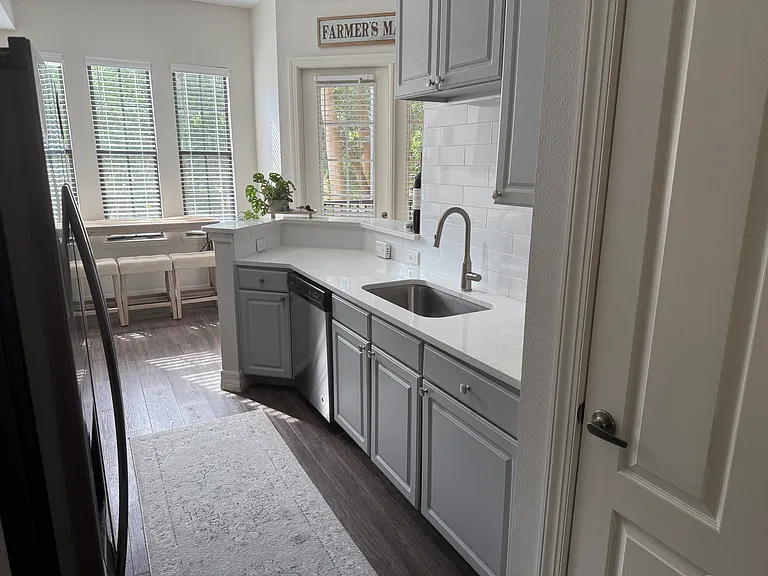 513 Mirasol Cir #203 — Photo 4