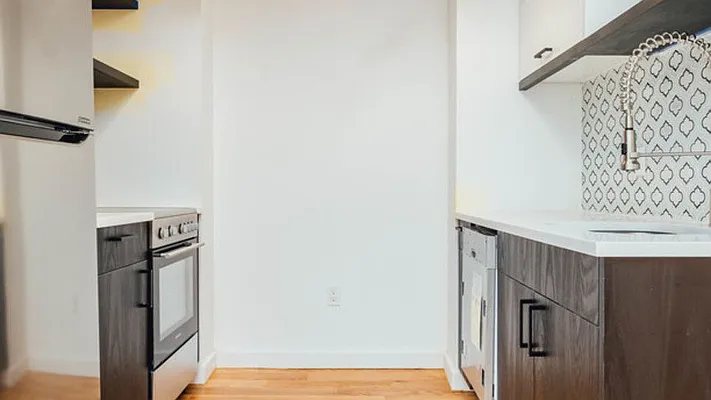 Rented by Nooklyn NYC LLC | media 24