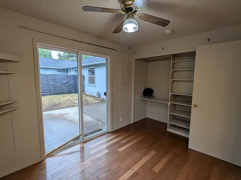 425 SE McKinley Ave #1 & 2-1 — Photo 24