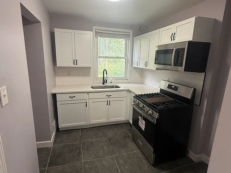 11347 S Ada St — Photo 1