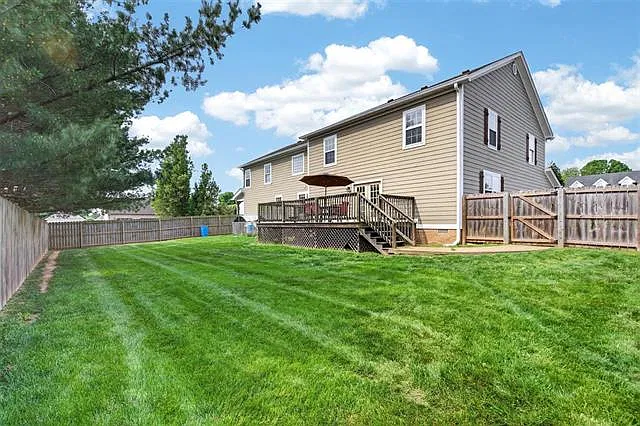 627 Farmer Lane — Photo 3