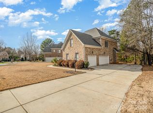 927 Hickory Stick Dr, Fort Mill, SC 29715
