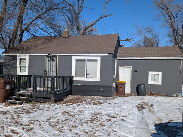 3411 Blackstone Ave, Rockford, IL 61101