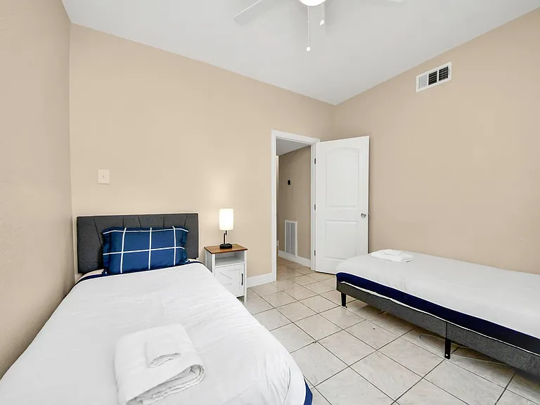 12334 Misty Laurel Dr — Photo 37
