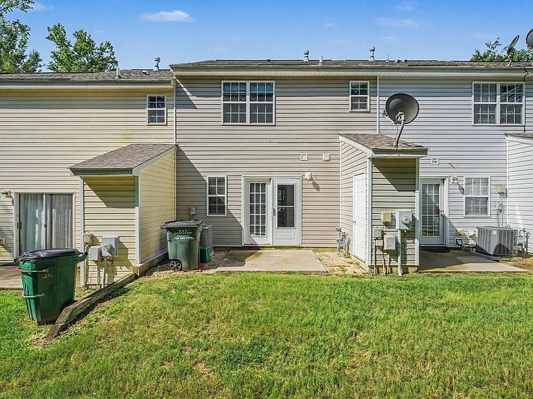 8264 Rudolph Rd — Photo 13