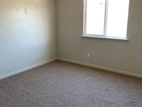 4th image of 3594 W Bay Cir