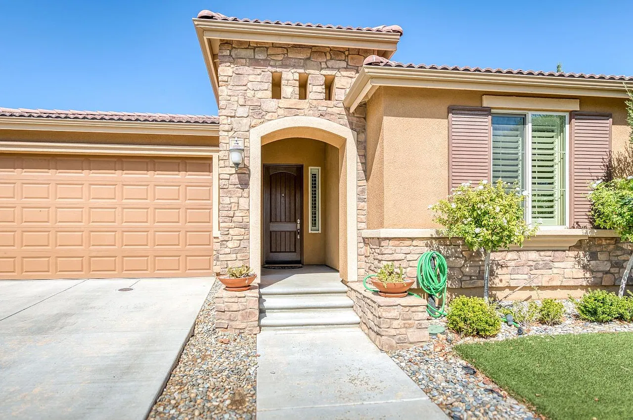 3 bed, 1504 sqft, $2,500 — Photo 3