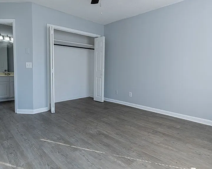 120 Harbison Dr — Photo 5