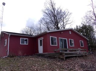13664 Lenore Dr, Hudson, MI 49247
