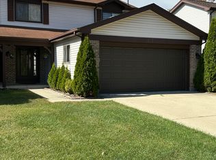 1467 Chippewa Trl, Wheeling, IL 60090