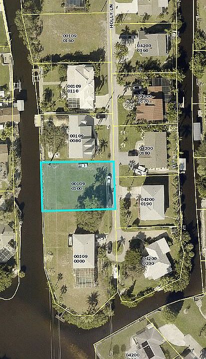 1st image of 27160 Holly Ln